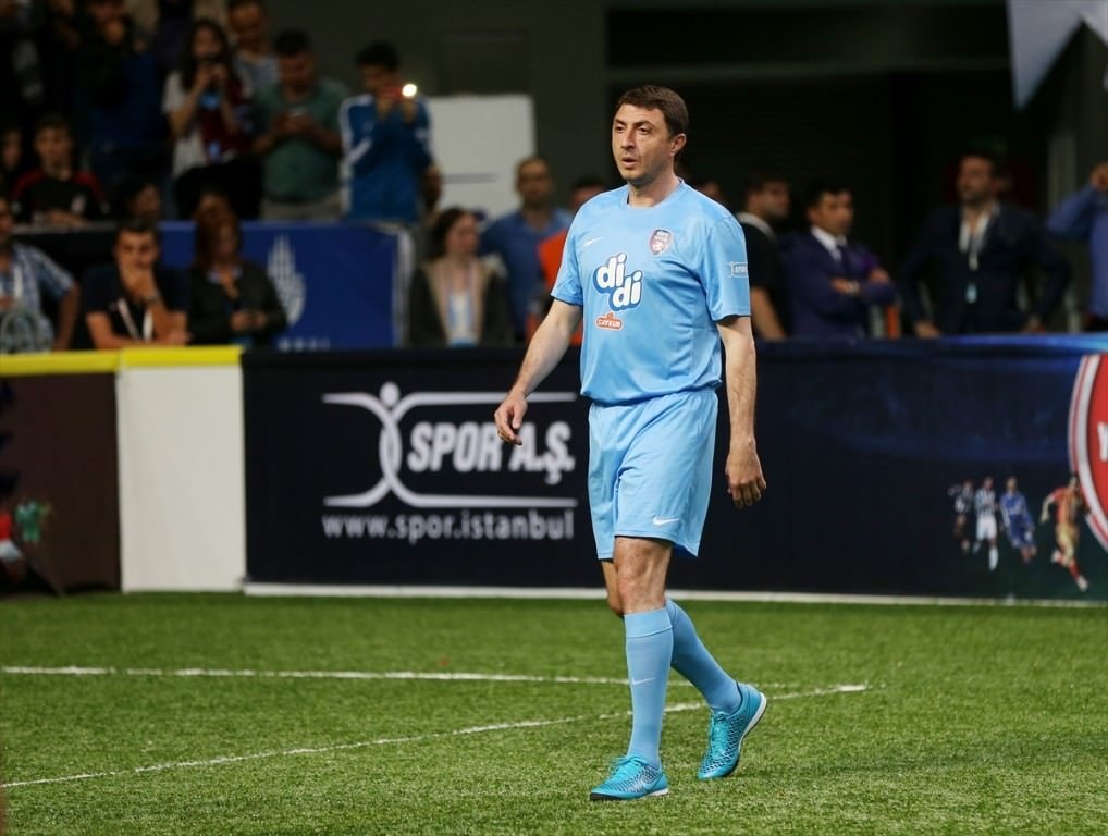 Futbolun yıldızları Darülaceze için oynadı