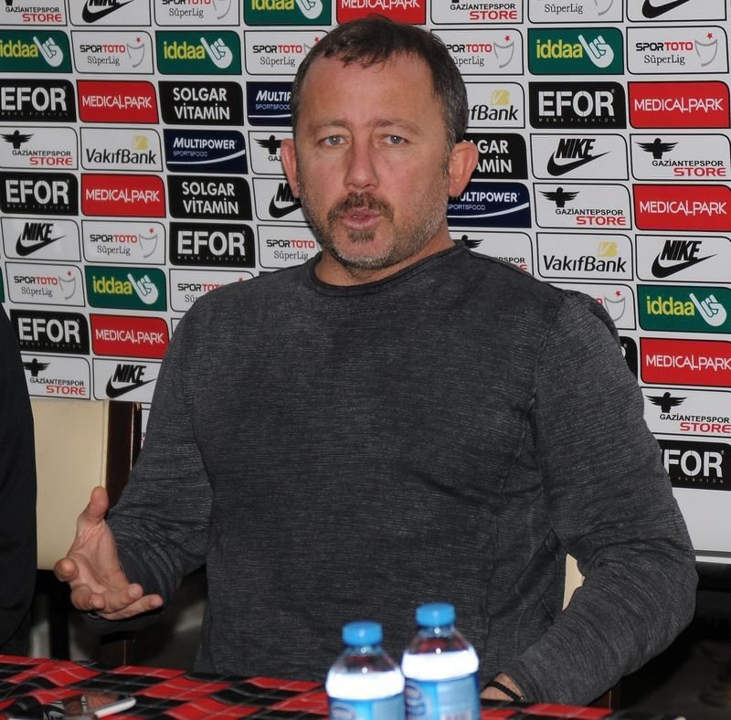 Beşiktaş Sergen Yalçın ile anlaştı