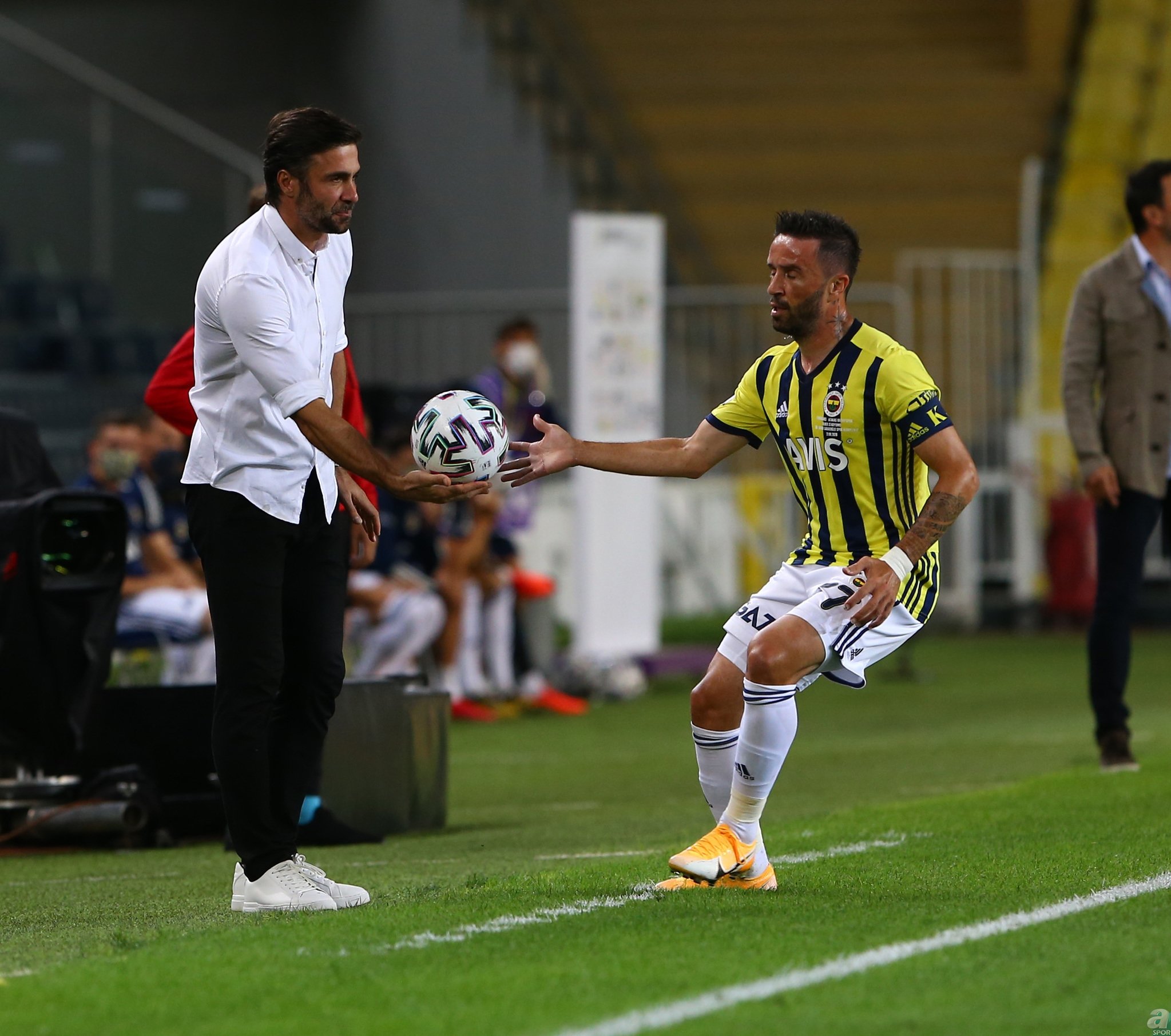 Caner Erkin’den Erol Bulut’a şok hareket! O anlar ekrana yansımadı
