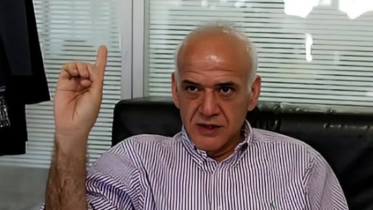 Ali Koç ne yapacağını şaşırmış durumda! Olan taraftara oluyor Ali Koç ne yapacağını şaşırmış durumda! Olan taraftara oluyor