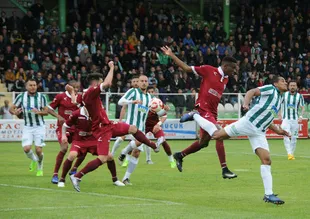 Giresunspor tek attı üç aldı