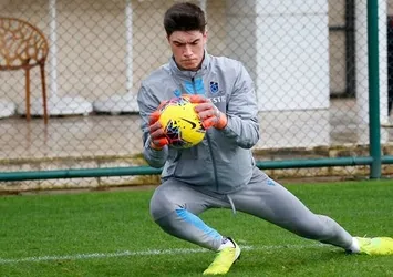 Hakan’a sözleşme