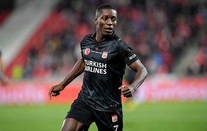 Sakaryaspor Max Gradel’i transfer etti!