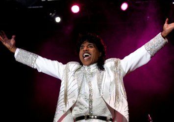Dünyaca ünlü müzisyen Little Richard hayatını kaybetti! Little Richard kimdir? Little Richard neden öldü?