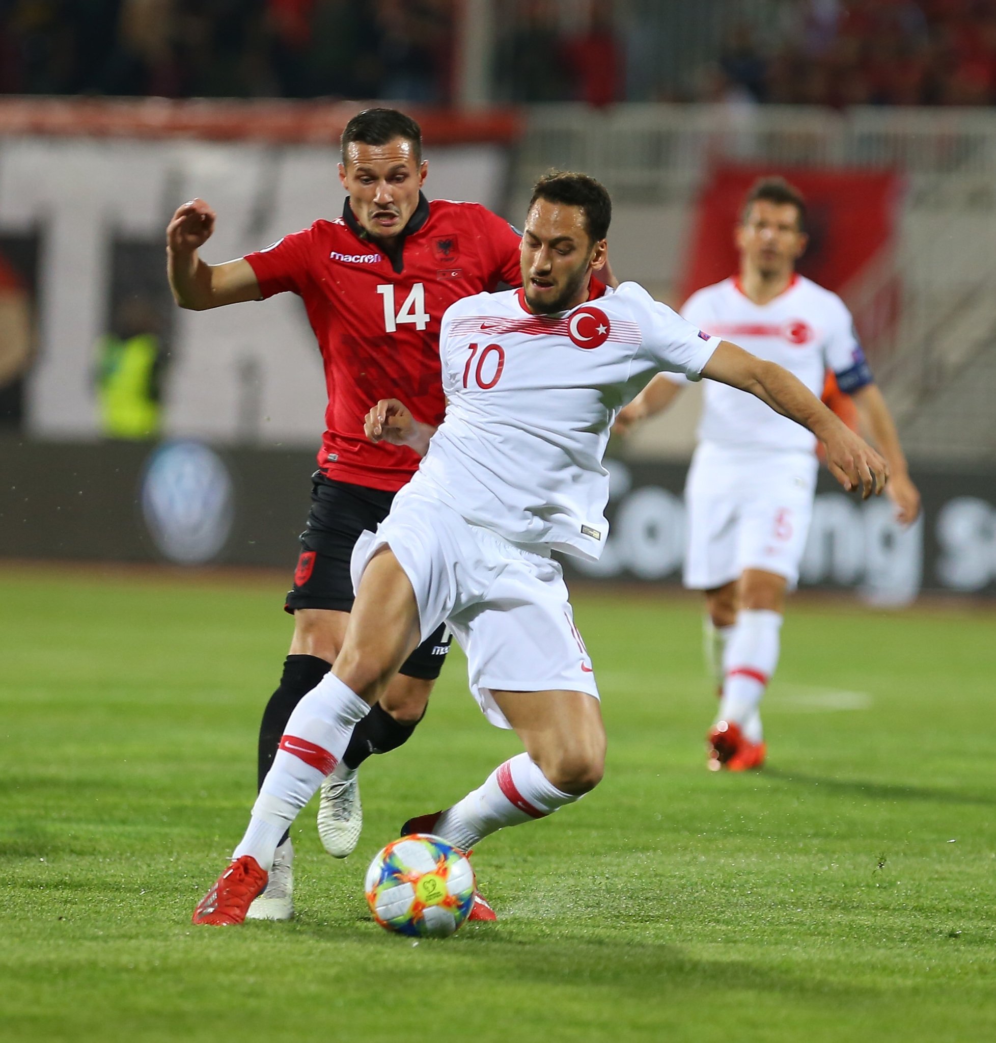 Usta yazarlar Arnavutluk - Türkiye maçını değerlendirdi!