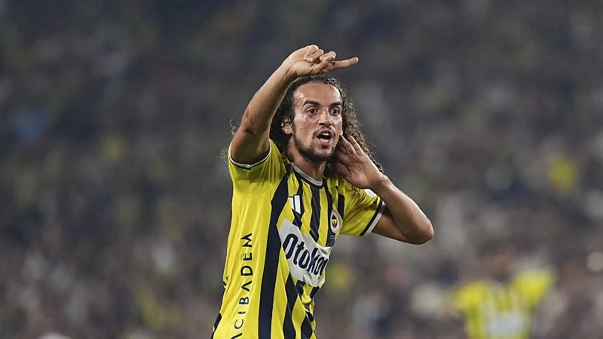 Fenerbahçe'de Matteo Guendouzi saç baş yoldurdu! İşte o pozisyon