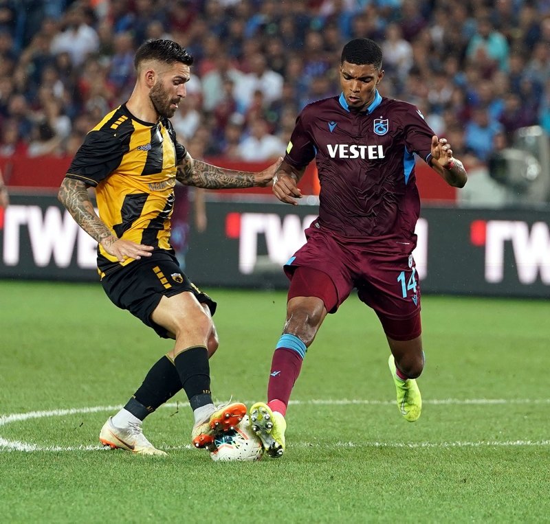 Trabzonspor-AEK maçından kareler