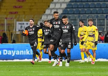 Beşiktaş 3 puanı 3 golle aldı!