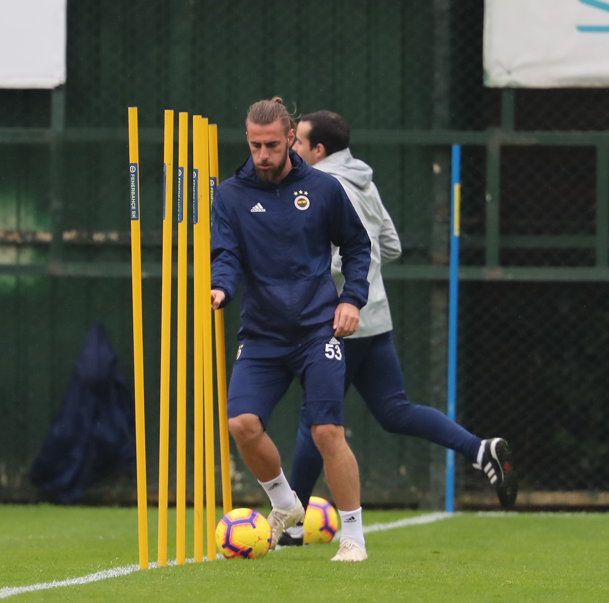 Fenerbahçe’de Mehmet Ekici sevinci