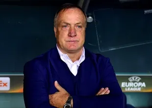 Dick Advocaat İstanbul'a döndü
