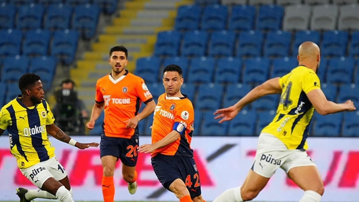 Ahmet Çakar'dan RAMS Başakşehir-Fenerbahçe ması sonrası flaş sözler! Ahmet Çakar'dan RAMS Başakşehir-Fenerbahçe ması sonrası flaş sözler!