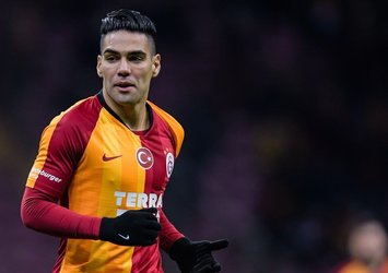 Falcao'dan yıldız isme transfer çağrısı! "G.Saray'a gel"