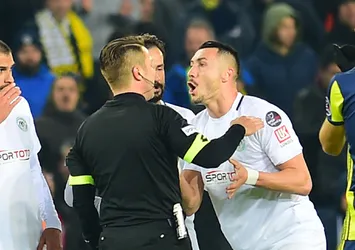 Jahovic'e VAR'dan kırmızı kart!