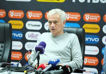 Ahmet Çakar'dan, Jose Mourinho'ya sert sözler!