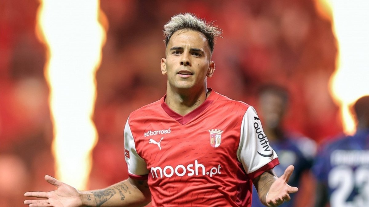 TRANSFER HABERİ: Fenerbahçe'ye Uruguaylı maestro! TRANSFER HABERİ: Fenerbahçe'ye Uruguaylı maestro!