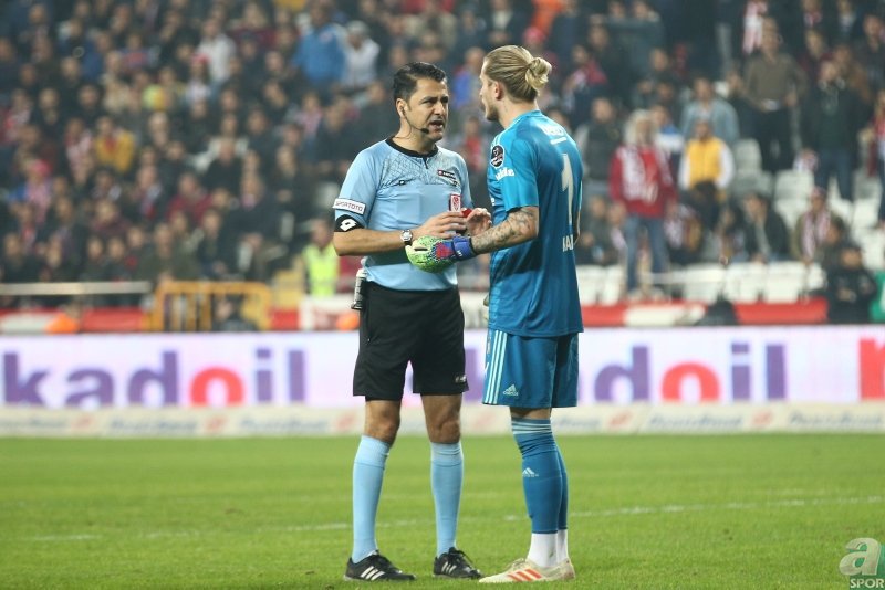 Usta yorumcudan flaş sözler! Galatasaray lehine hata yaparsan...