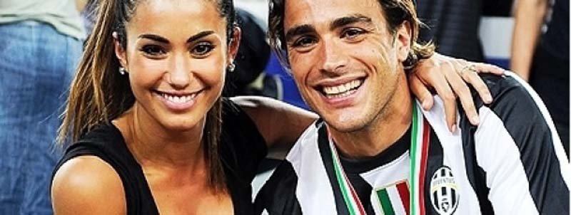 İşte ünlü futbolcuların eşleri veya sevgilileri