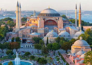 Fetih Suresi'nin okunuşu ve Türkçe meali