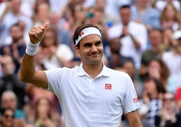 Federer zorlanmadan çeyrek finalde!