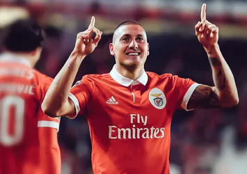 Benfica direniyor