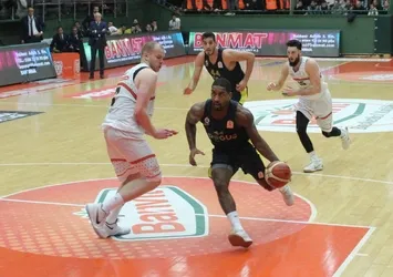 Banvit, Fenerbahçe Doğuş'u devirdi