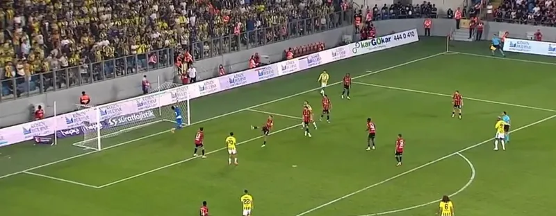 Anderson Talisca 2 kez direğe takıldı - 5
