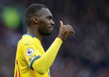 Benteke'nin yeni adresi şaşırttı!