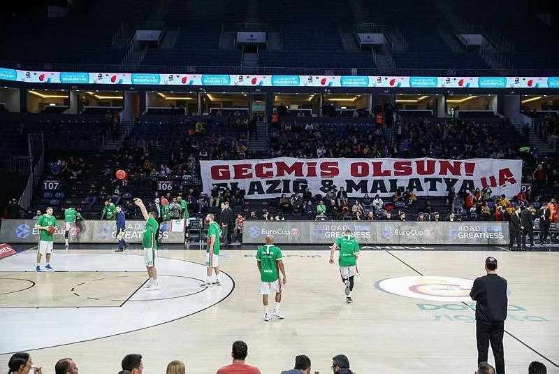 ULEB Avrupa Kupası: Galatasaray Doğa Sigorta: 90 - UNICS Kazan: 76 - 1