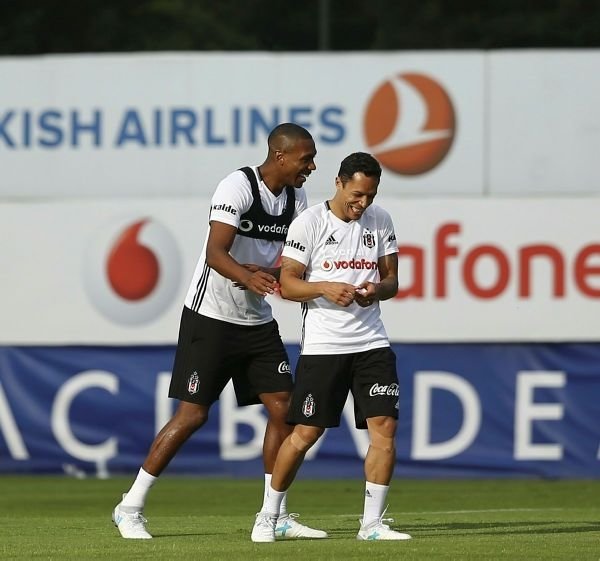 Şenol Güneş’in gözdesi ayrılıyor