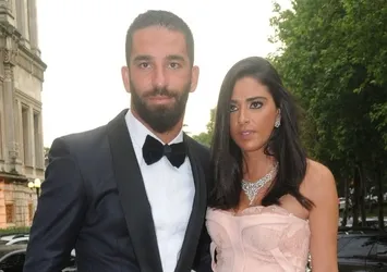 Arda Turan baba oldu!