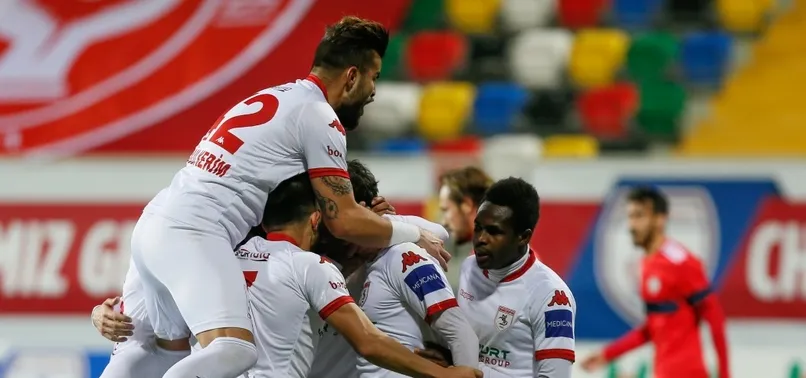 Samsunspor deplasmanda Altınordu'yu devirdi