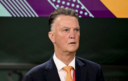 Louis van Gaal Ajax’a döndü!