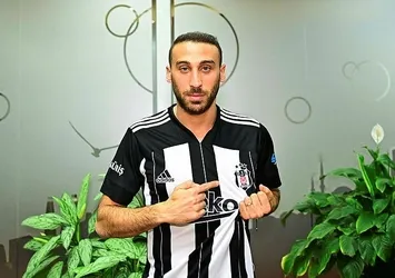 Beşiktaş Cenk Tosun'un lisansını çıkardı!