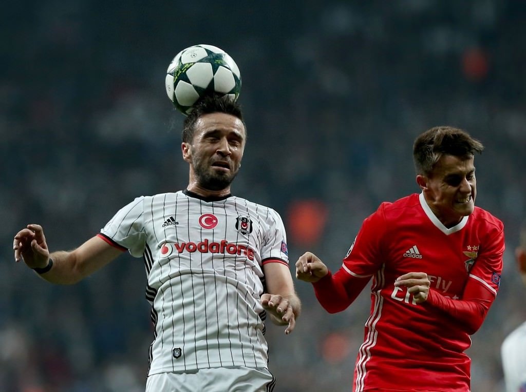 Beşiktaş-Benfica mücadelesinden kareler