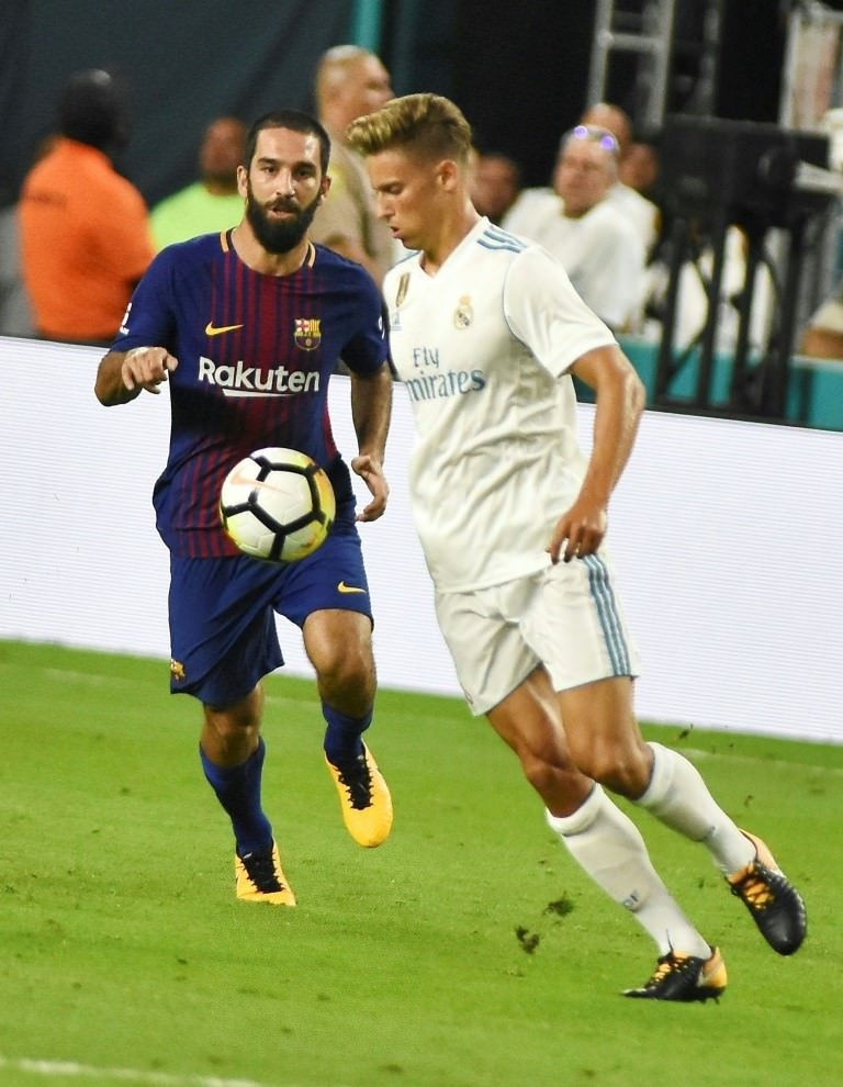 Barcelona’dan Arda Turan’a izin çıktı