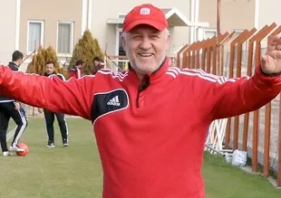 Bakkal'ın gözü 'Süper'de