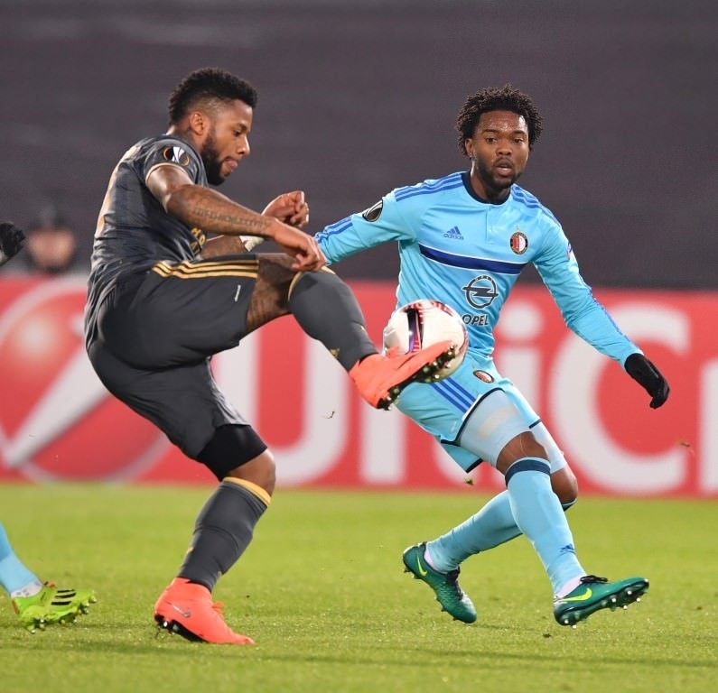 Feyenoord - Fenerbahçe mücadelesinden kareler