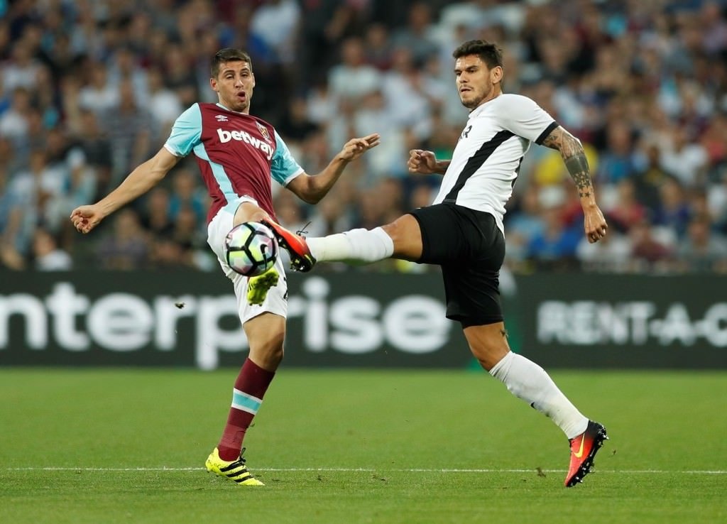 Galatasaray Jonathan Calleri’yi getiriyor