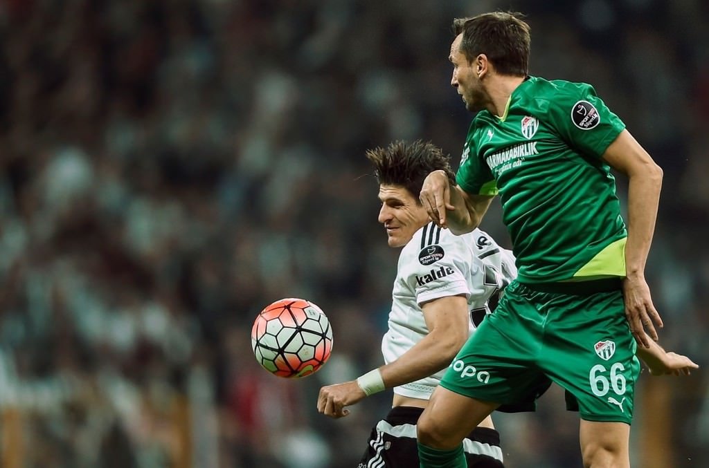 Mario Gomez’e dev talip!