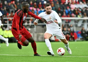 Galatasaray'ın yıldızına sürpriz talip