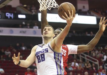 Bjelica coştu Sacramento kazandı