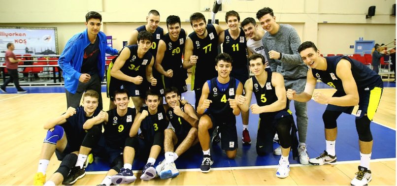 Fenerbahçe'de gençler Aslan avladı