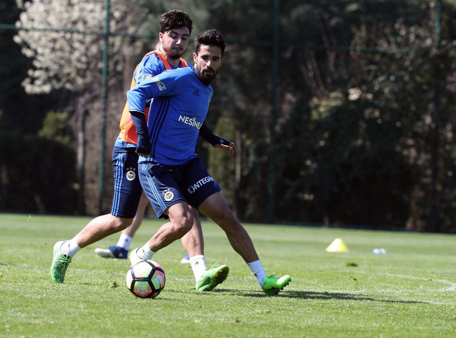 Fenerbahçe idmanında sürpriz görüntü