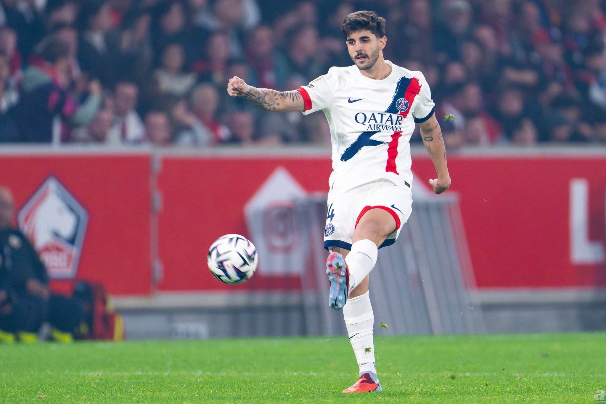 Galatasaray aradığı stoper PSG’de buldu!