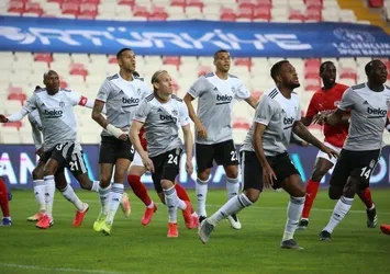 Kartal Sivas'ta yara aldı!