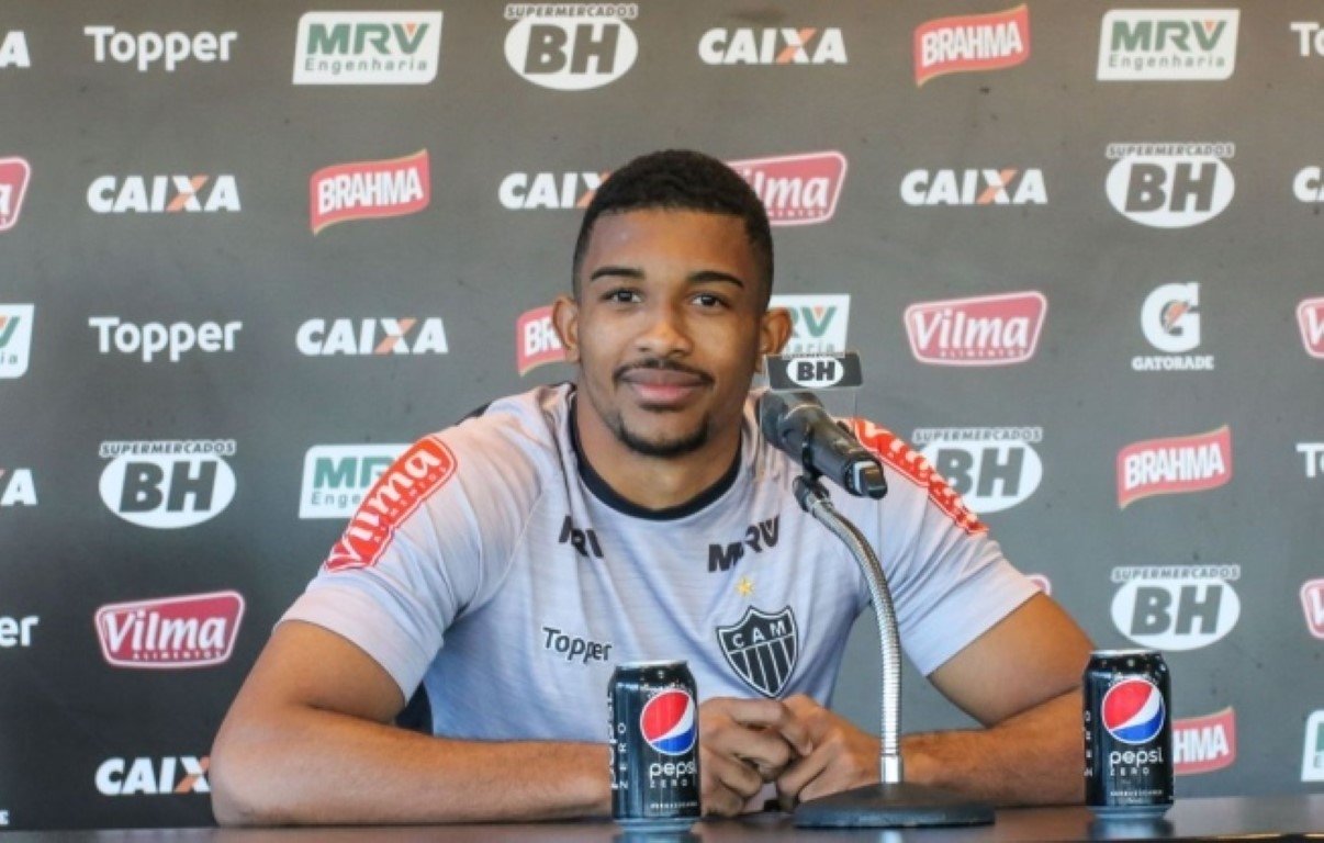 Fenerbahçe’ye 21’lik stoper