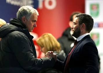 Mourinho'ya Bristol şoku!
