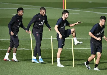 PSG'de Mbappe ve Icardi iyileşti