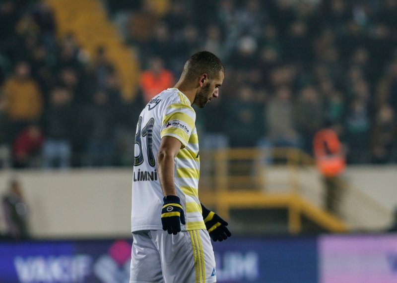 Fenerbahçe’de flaş Slimani kararı!