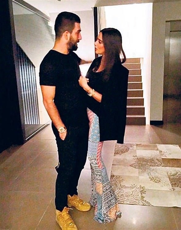 Aslıhan Doğan’dan Arda Turan’a barış mesajı